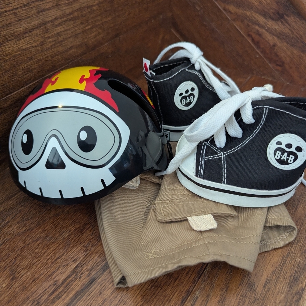 Build a Bear High Top Converse Type shoes, Shorts and Biker Skull helmet - Picture 3 of 15